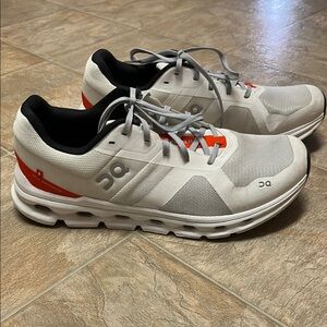 On Running Men's 10.5 White and Orange Athletic Shoes